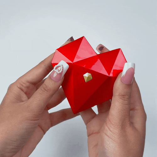 Magic Surprise Heart Box